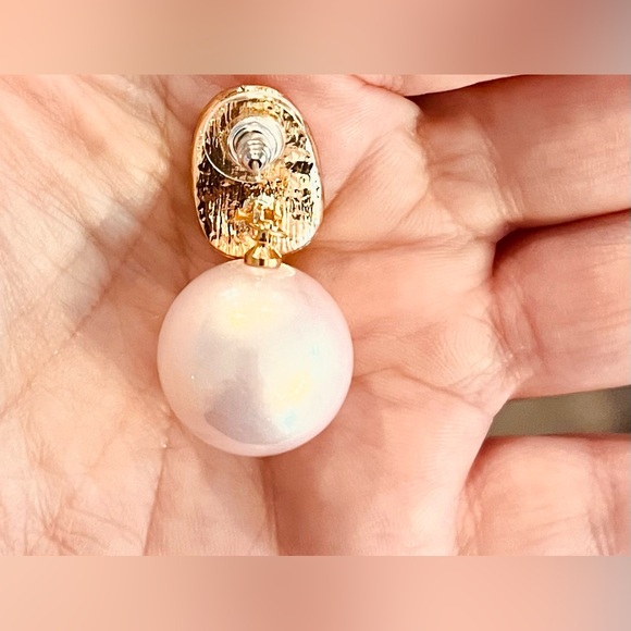 ❤️PINK PEARL SINGLE STRAND STAPLE NECKLACE WITH MATCHING POST EARRINGS💕 - Picture 6 of 7